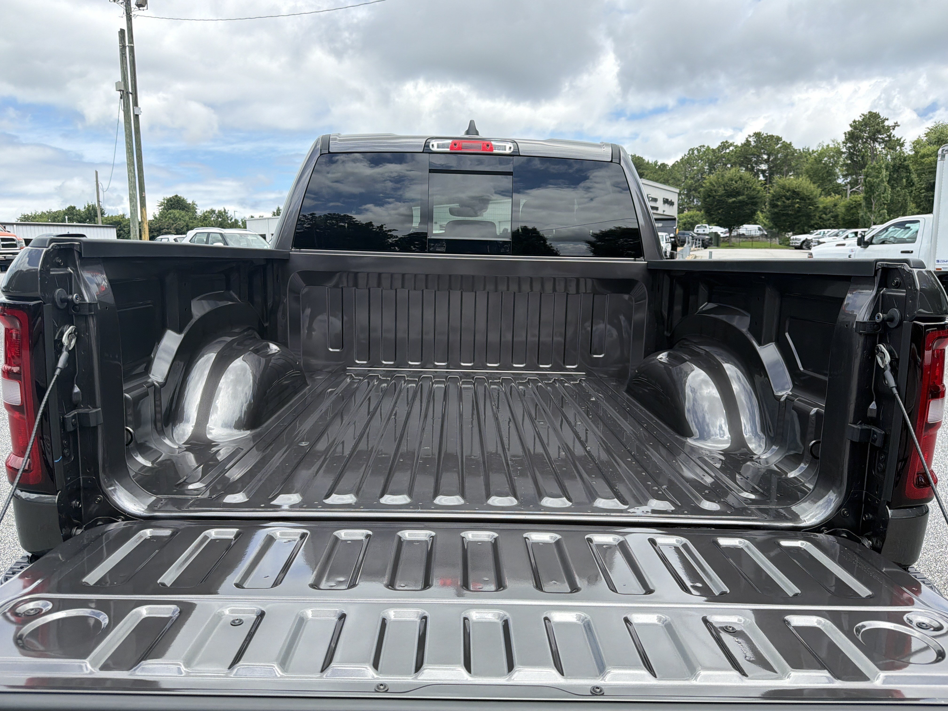 New 2026 Granite Crystal Metallic Clearcoat RAM Big Horn/Lone Star image 22