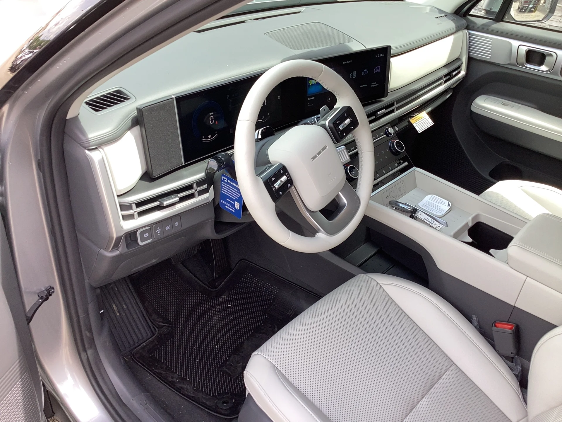 New 2026 Shimmering Silver Metallic Hyundai SEL image 3