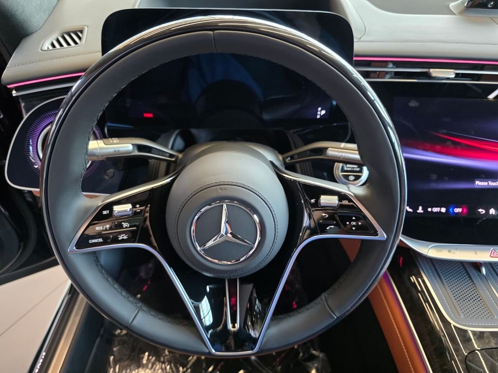 New 2027 Emerald Green Metallic Mercedes-Benz S 580 image 16