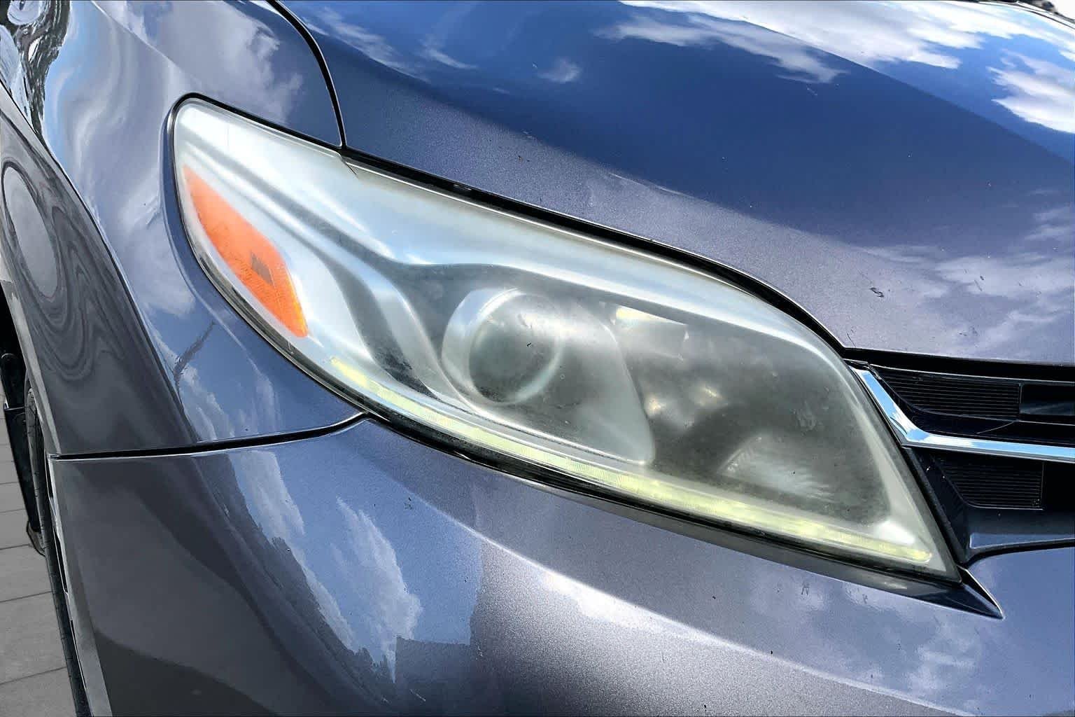 Used 2019 Predawn Gray Mica Toyota Limited Premium image 21