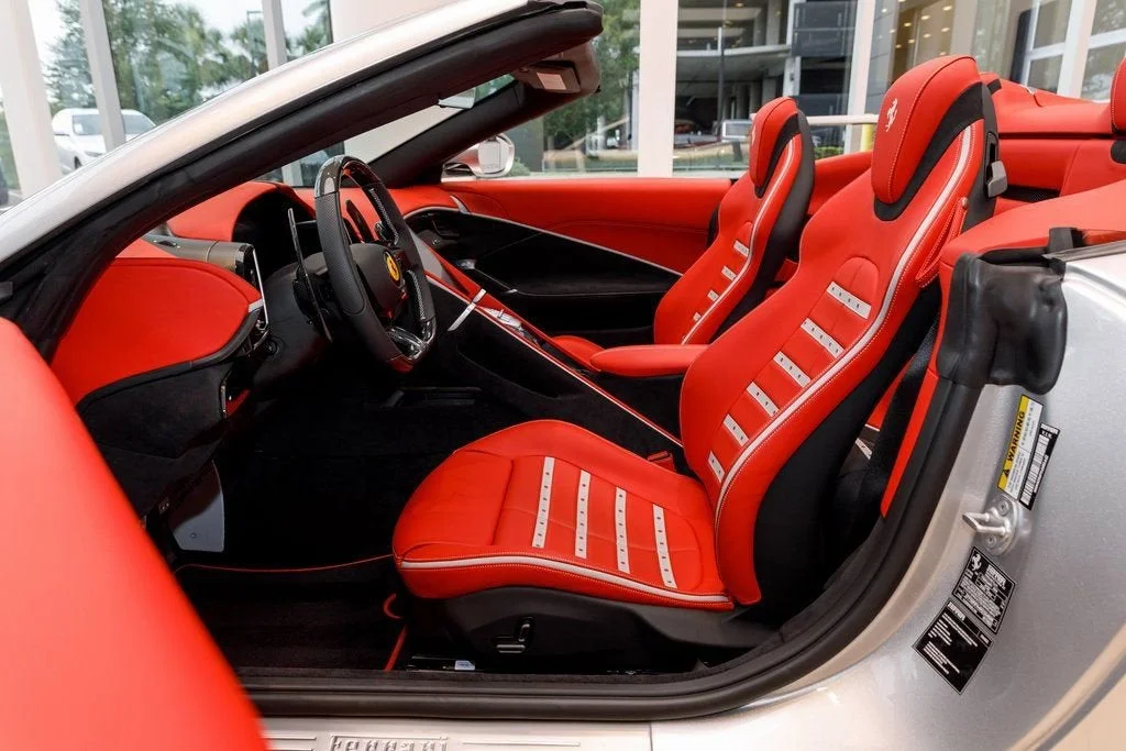 Used 2024 Sanusilver Ferrari Spider image 29