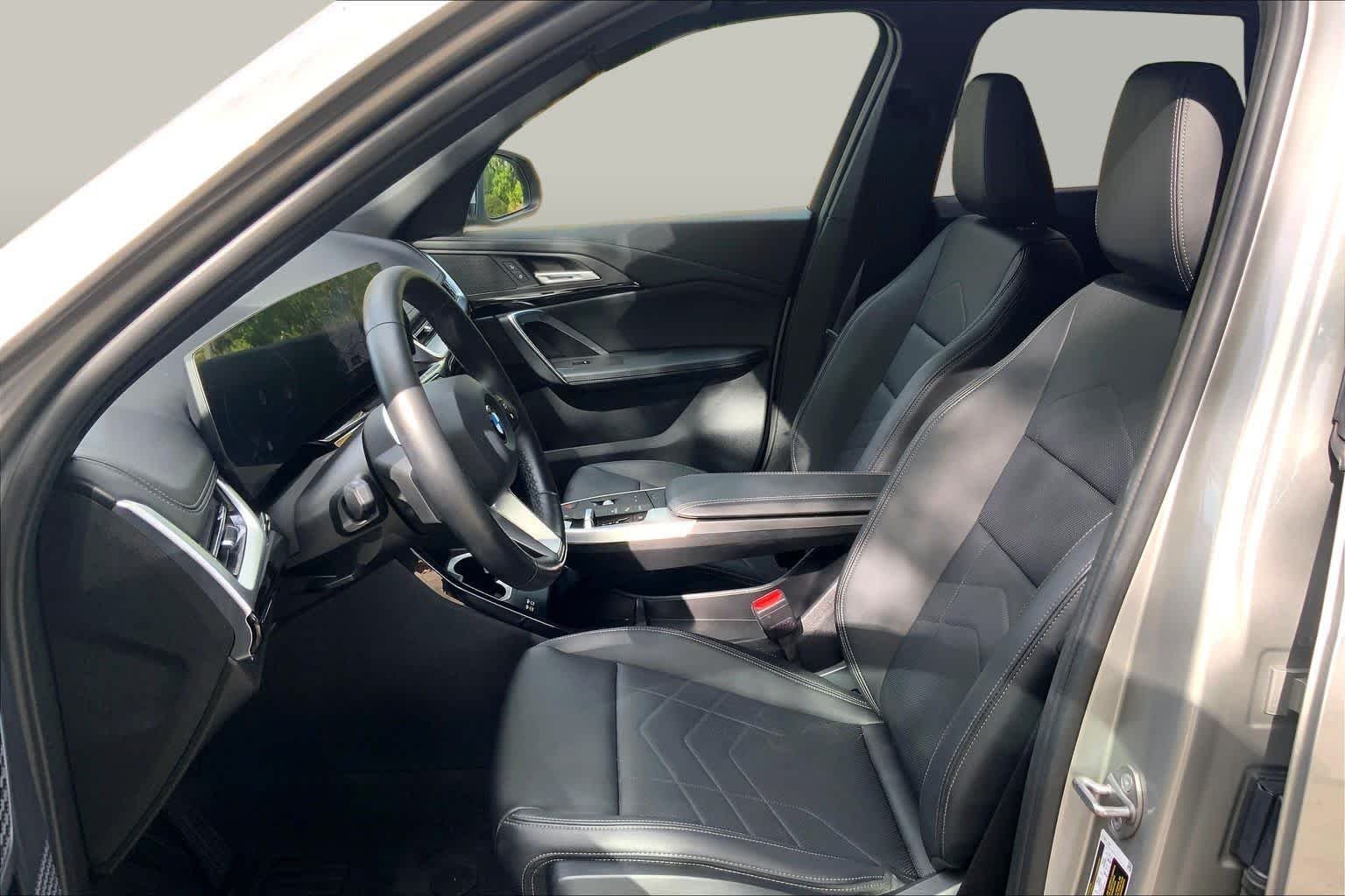 Certified Used 2023 Space Silver Metallic BMW xDrive28i image 8