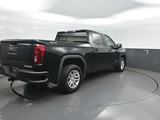 Used 2024 Black GMC Elevation image 33