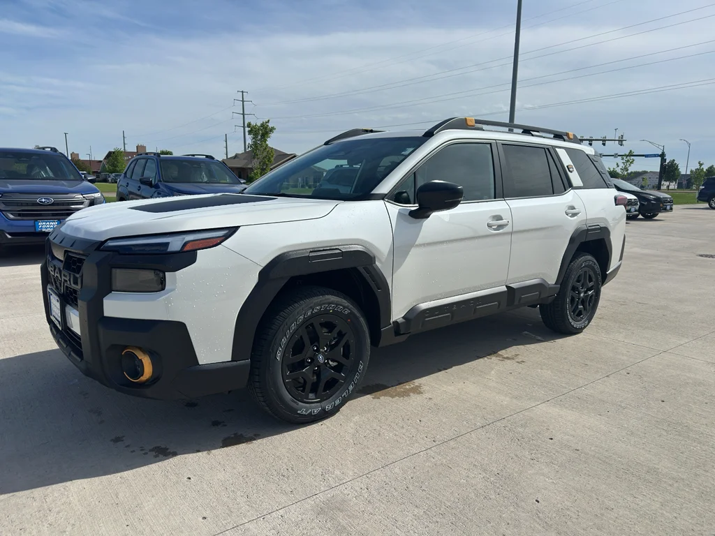 New 2026 CRYSTAL WHITE PEARL Subaru Wilderness image 2