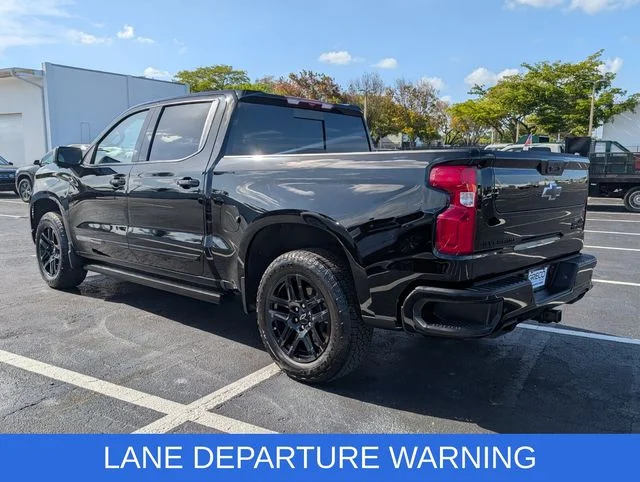 Used 2025 Black Chevrolet High Country image 5