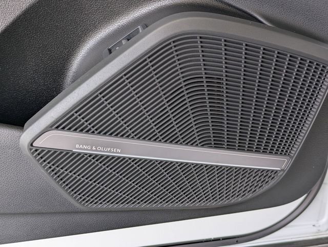 Used 2022 Glacier White Metallic Audi 45 S line Prestige image 21