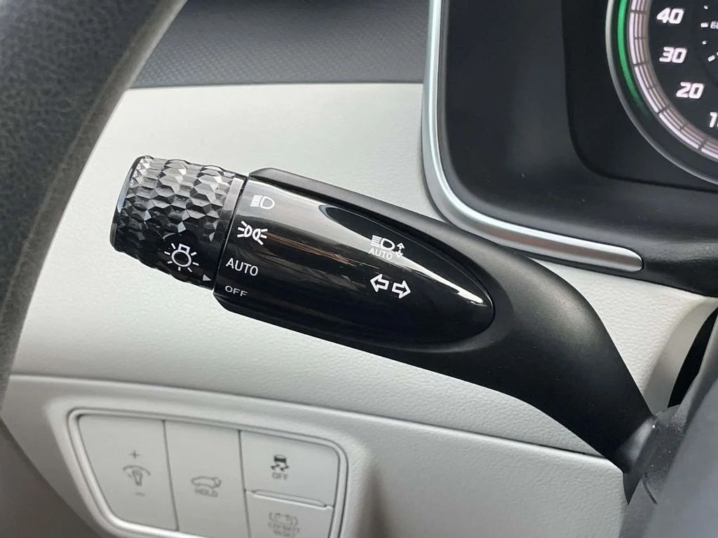 Used 2024 Black Pearl Hyundai Blue image 12