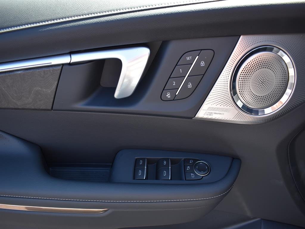 2026 Buick Enclave Avenir - Photo 16