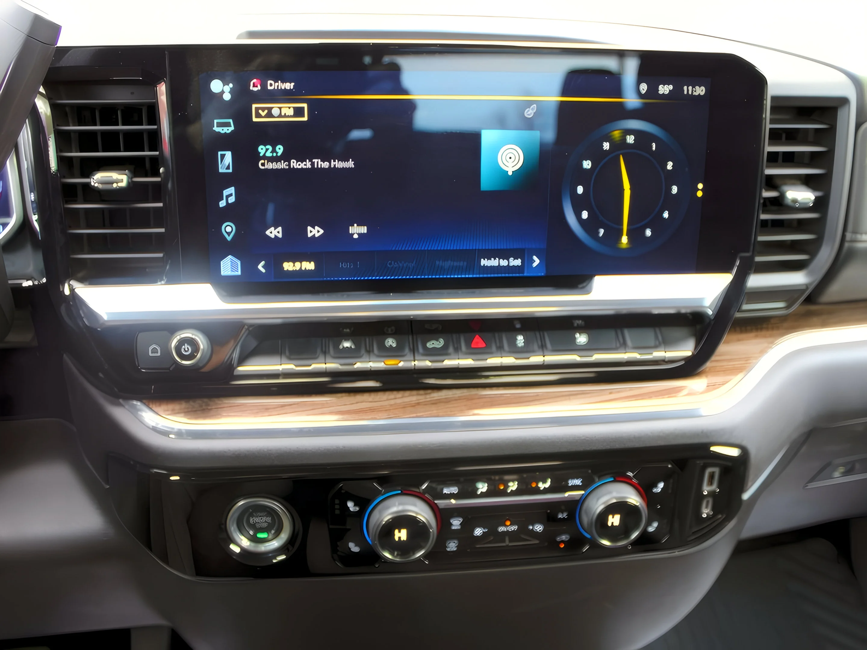 Used 2023 Summit White Chevrolet LT image 18