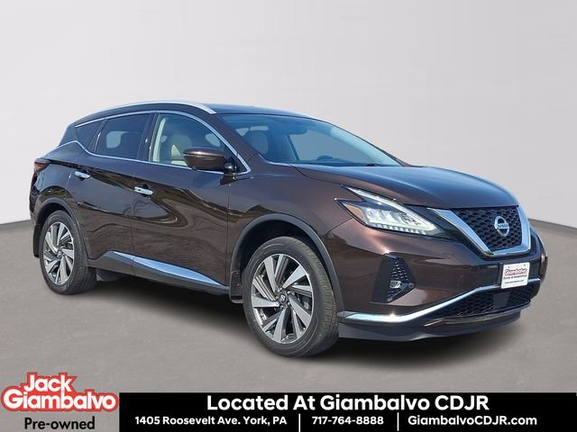 Used 2019 Brown Nissan SL image 1