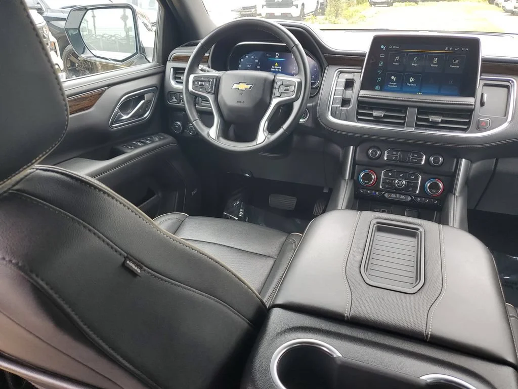 Used 2024 Summit White Chevrolet Premier image 12