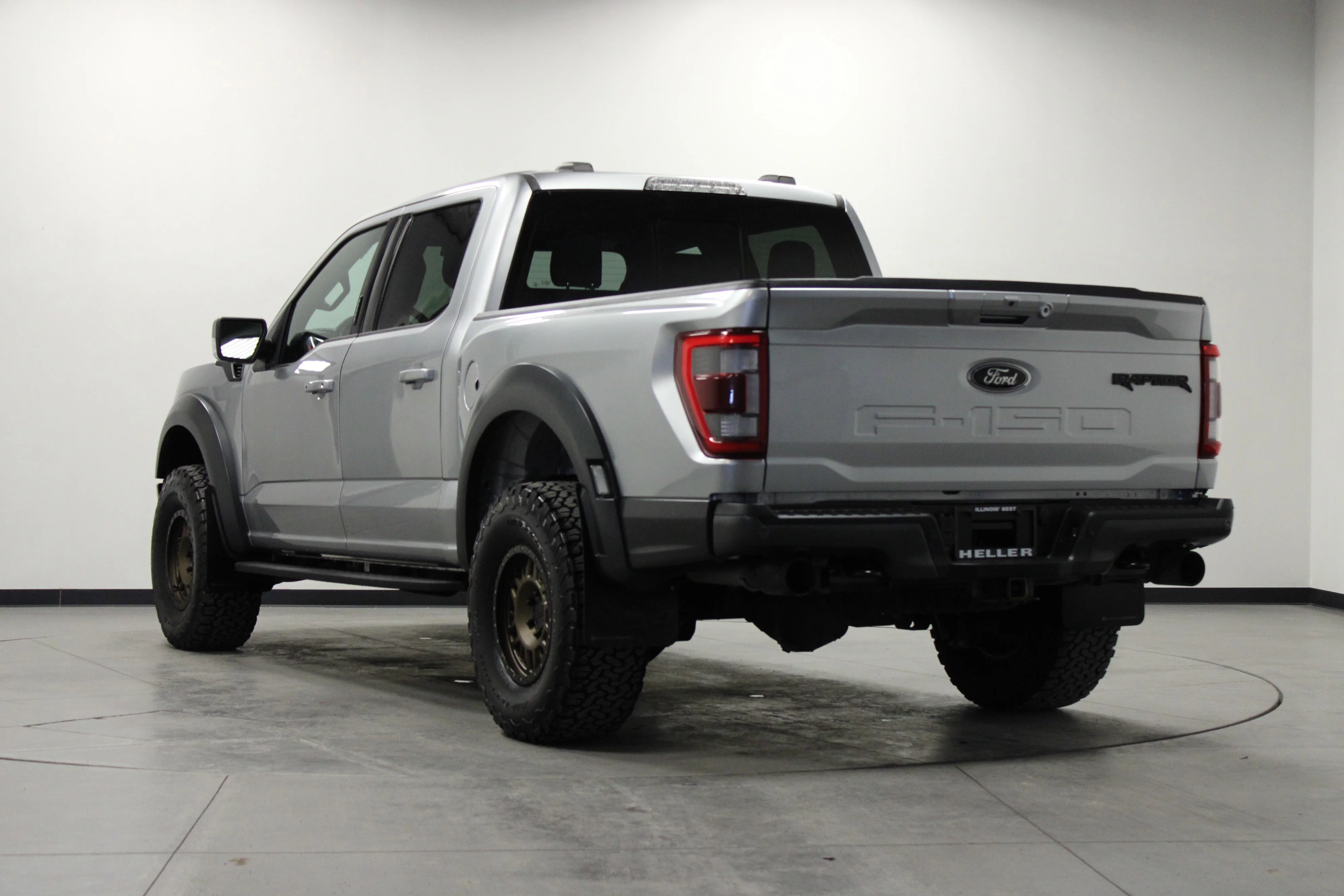 Used 2022 Silver Metallic Ford Raptor image 6