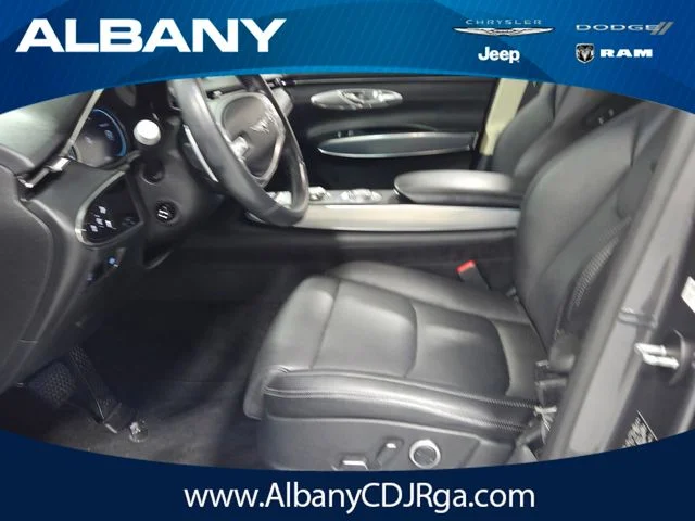 Used 2022 Gray Genesis 2.5T Select image 5