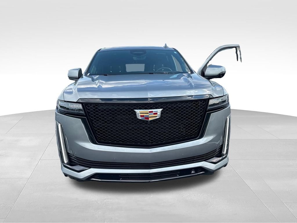 Used 2024 Silver Cadillac Sport Platinum image 10