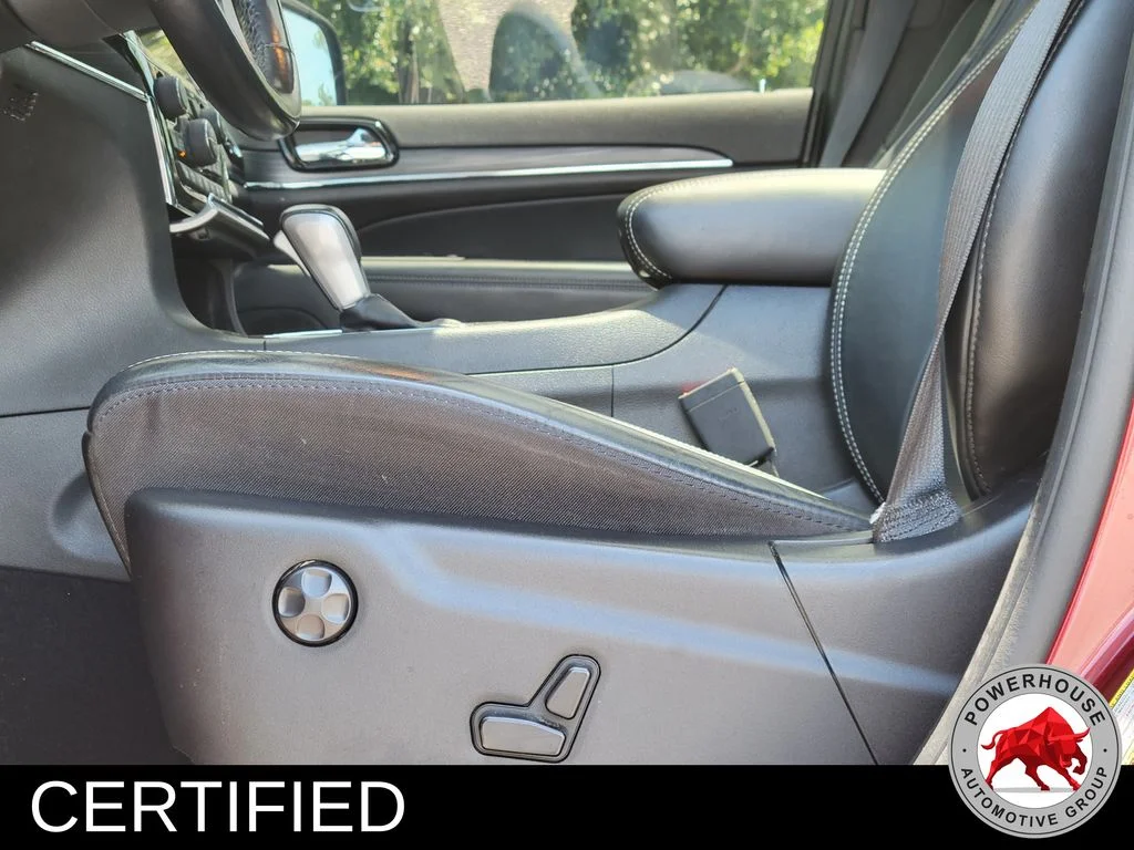 Used 2021 Red Jeep Limited image 25