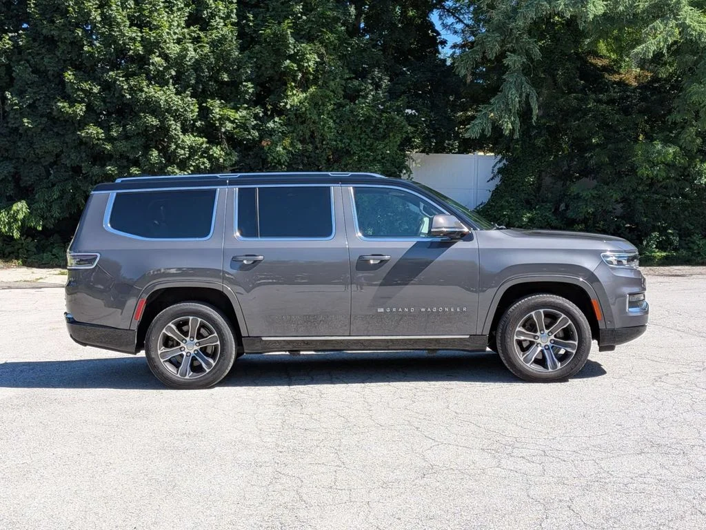 Used 2022 Gray Jeep Series I image 2