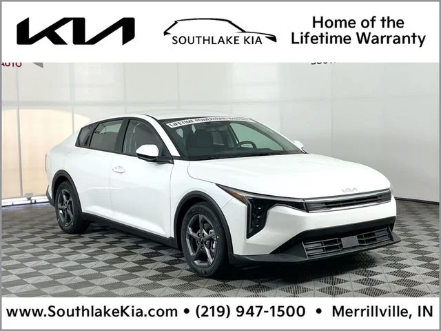 2026 Kia K4 LXS AT's photo