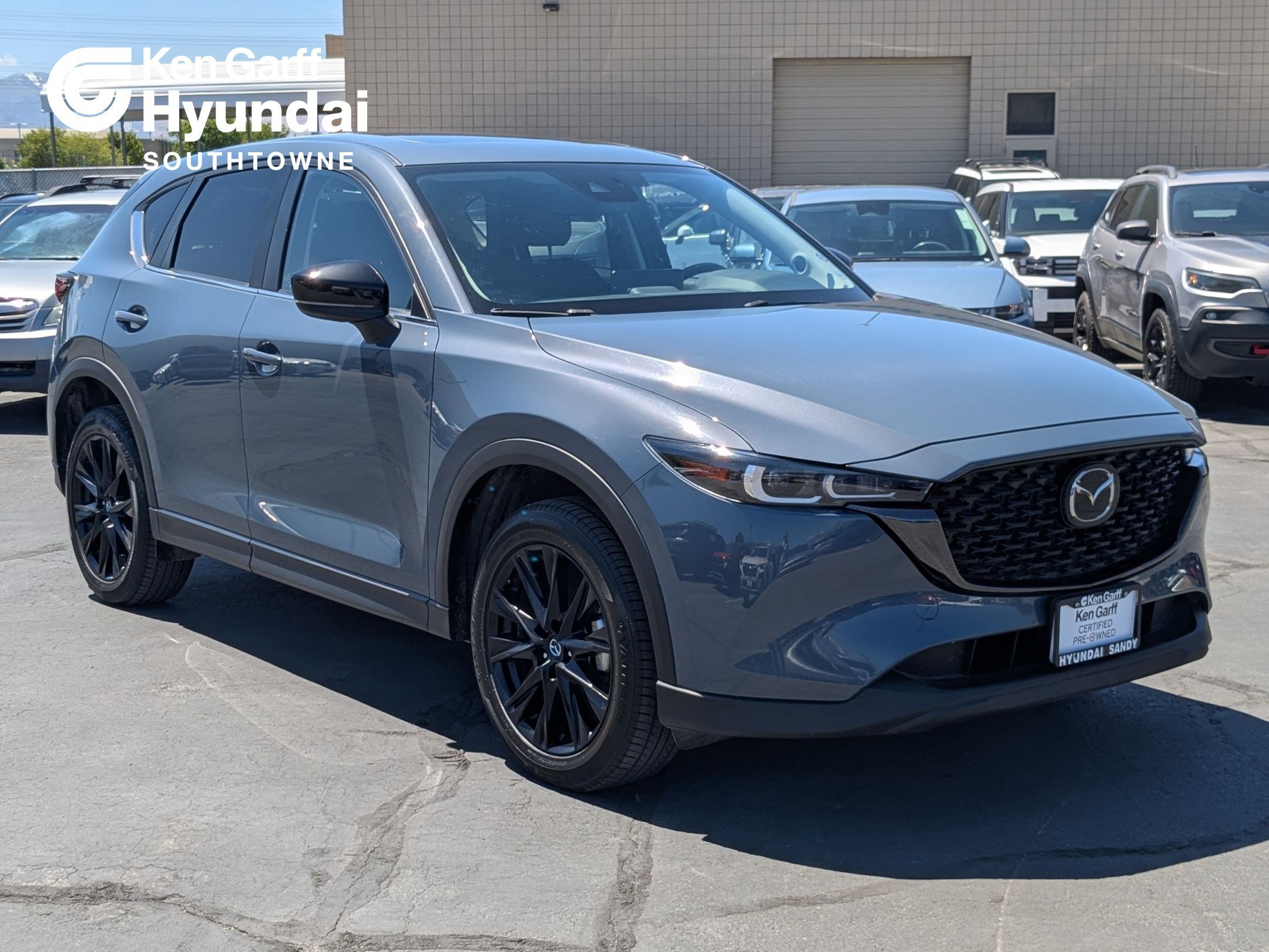 2024 Mazda CX-5 S Carbon Edition Auto AWD's photo