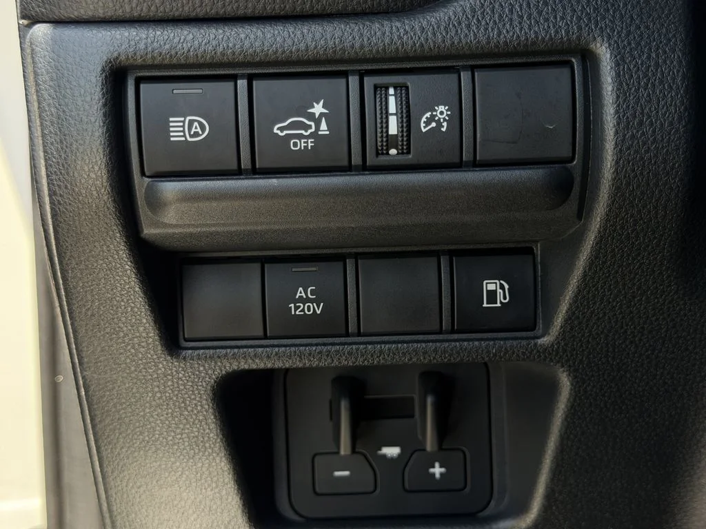 Used 2025 White Toyota 1958 image 21