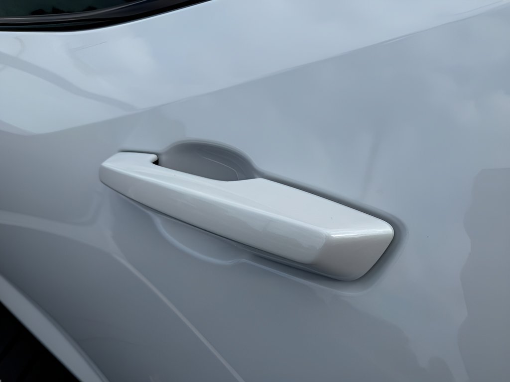 2027 Chevrolet Equinox RS - Photo 43