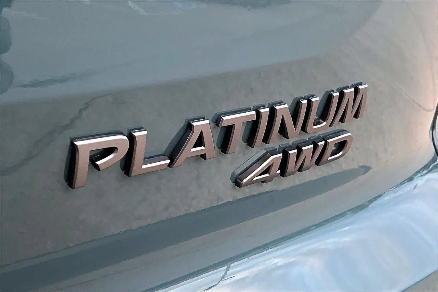 New 2026 Baltic Teal Pearl / Super Black Two-tone Nissan Platinum image 15