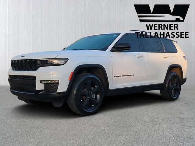 Used 2023 White Jeep Limited image 1
