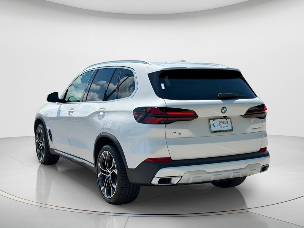 New 2026 Mineral White Metallic BMW sDrive40i image 7