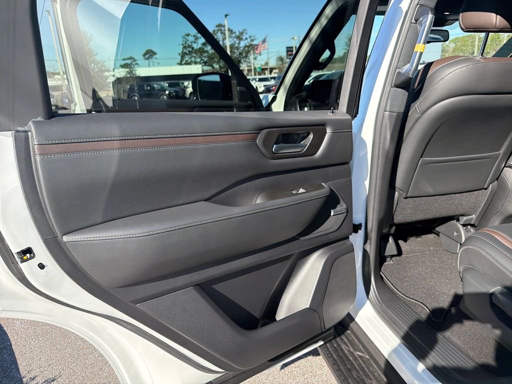 New 2026 Nissan Armada SL 4D Sport Utility