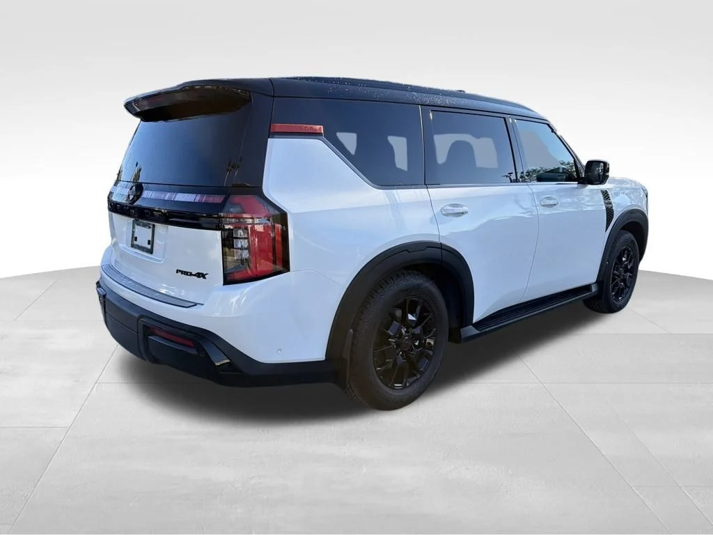 New 2026 Aspen White TriCoat / Super Black Two-tone Nissan PRO-4X® image 7