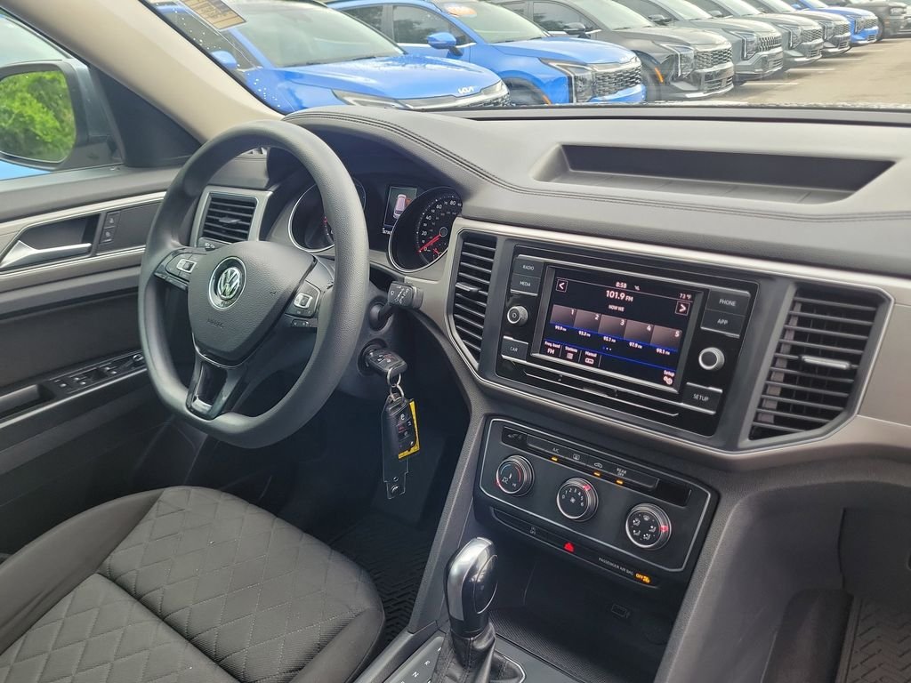 Used 2019 Gray Volkswagen 2.0T S image 8