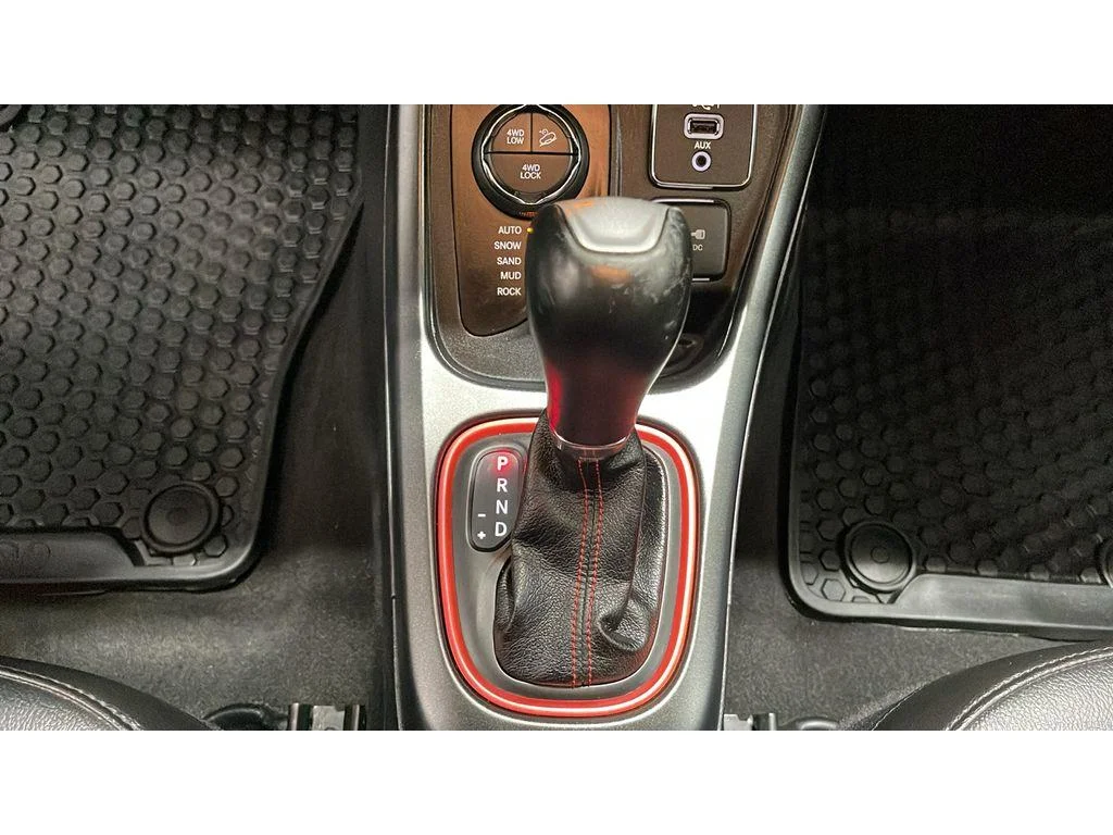 Used 2020 Laser Blue Pearlcoat Jeep Trailhawk 4WD 2.4L image 25
