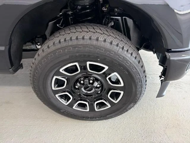New 2026 Agate Black Metallic Ford F-250® Platinum® image 24