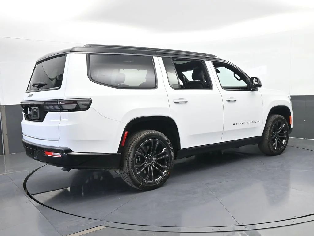 New 2026 Bright White Clearcoat Jeep Summit Obsidian image 6