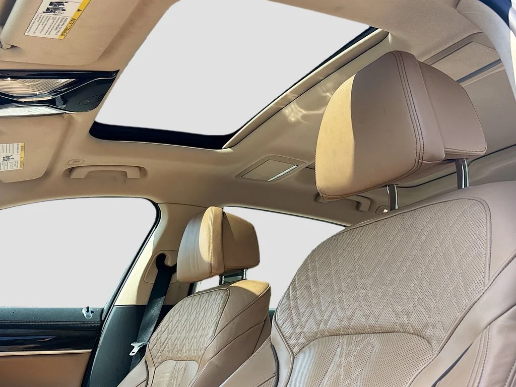 Used 2022 Alpine White BMW 740i image 32