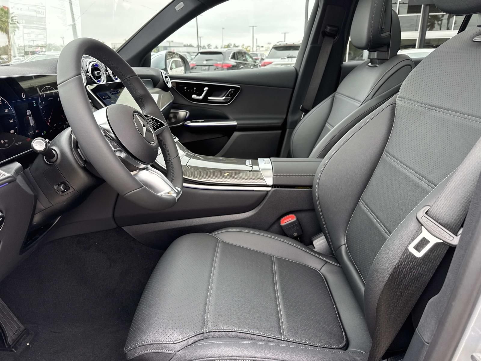 New 2026 Silver Mercedes-Benz GLC 300 image 8
