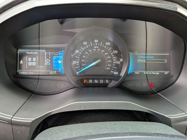 Used 2022 White Ford SE image 17