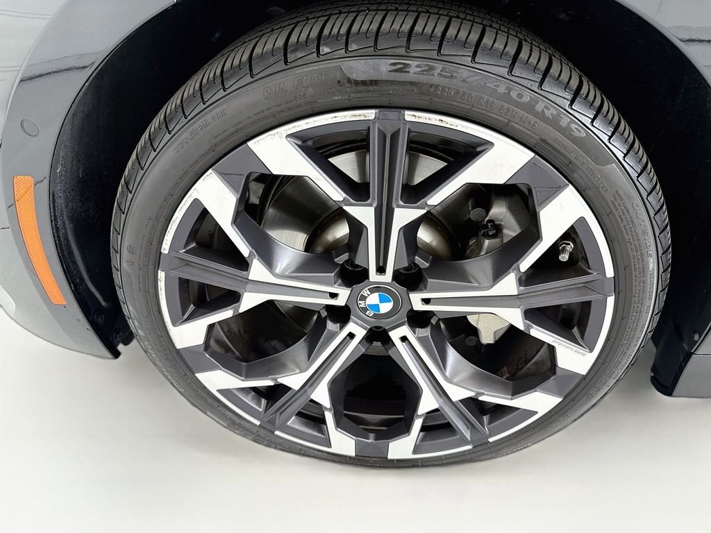 Certified Used 2026 Black Sapphire Metallic BMW 330i image 29
