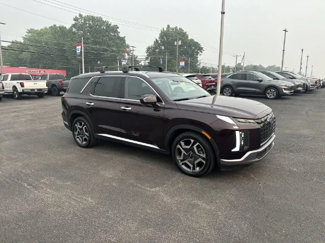Used 2023 Red Hyundai SEL image 11