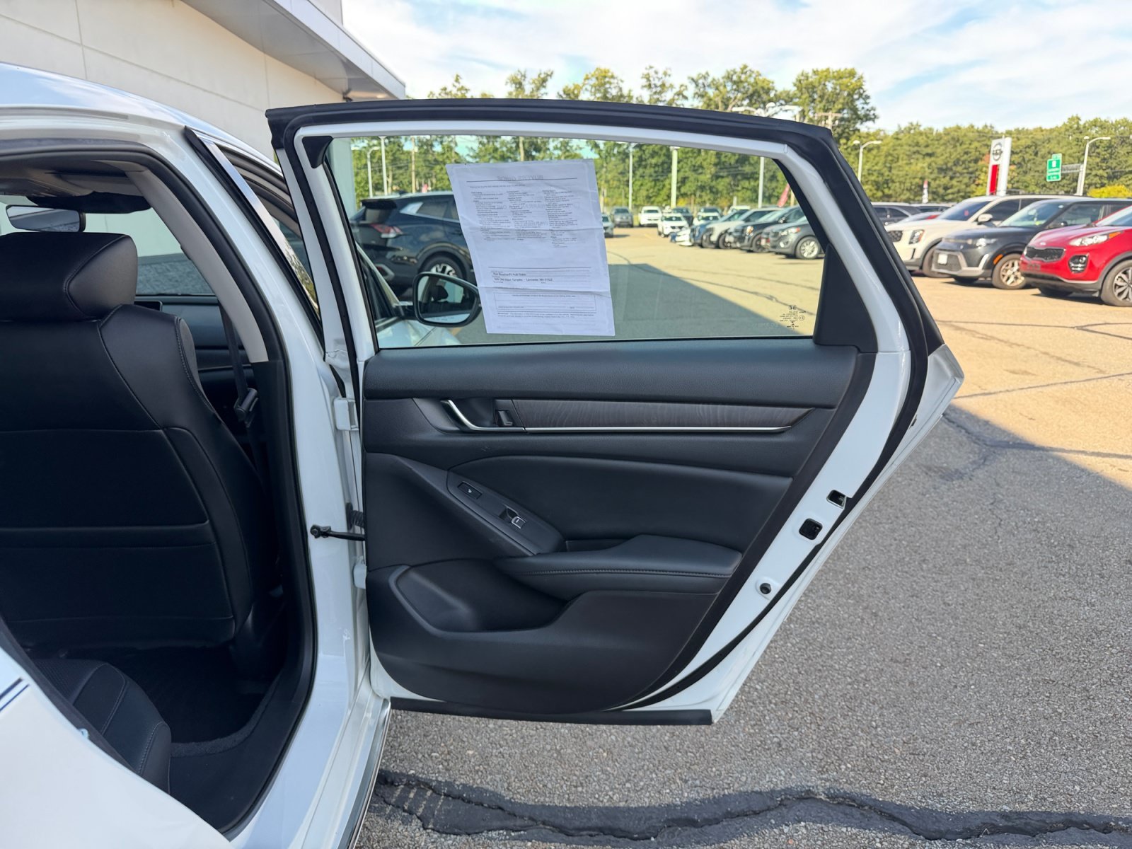 2022 Honda Accord Hybrid Touring - Photo 37