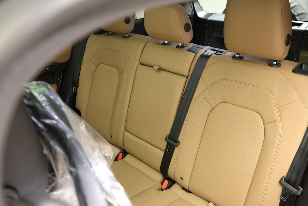 2026 Land Rover Defender S - Photo 35