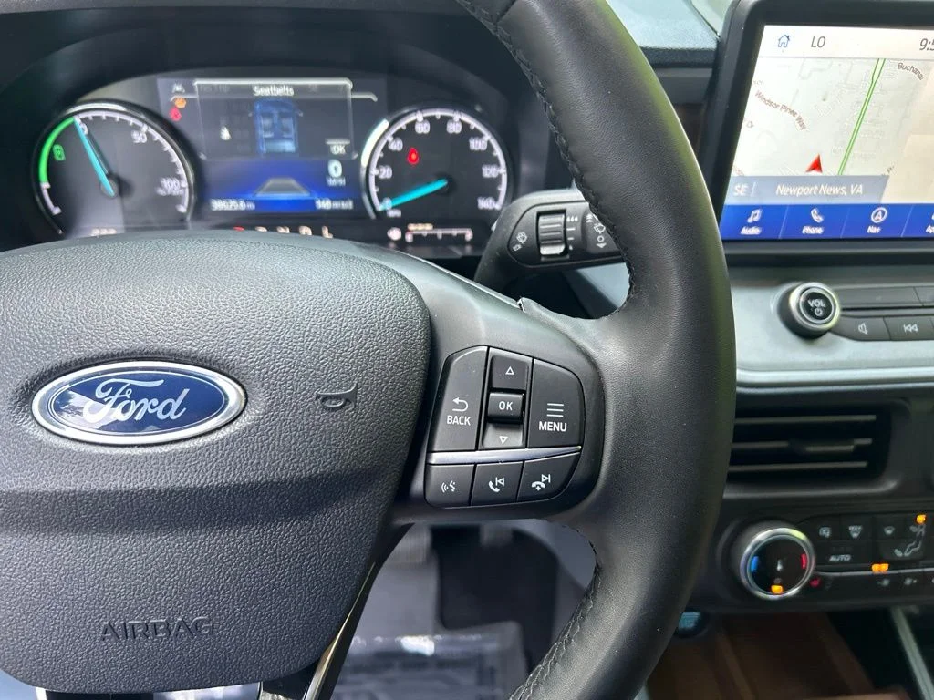 Used 2023 Blue Ford Lariat image 22