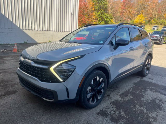 Used 2024 Wolf Gray Kia X-Line image 9
