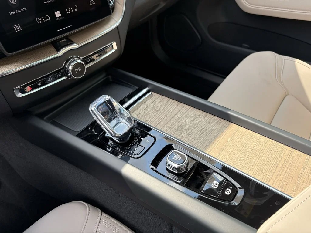 New 2026 Vapour Grey Volvo Plus image 22