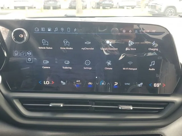 2026 Chevrolet Silverado EV LT - Photo 26