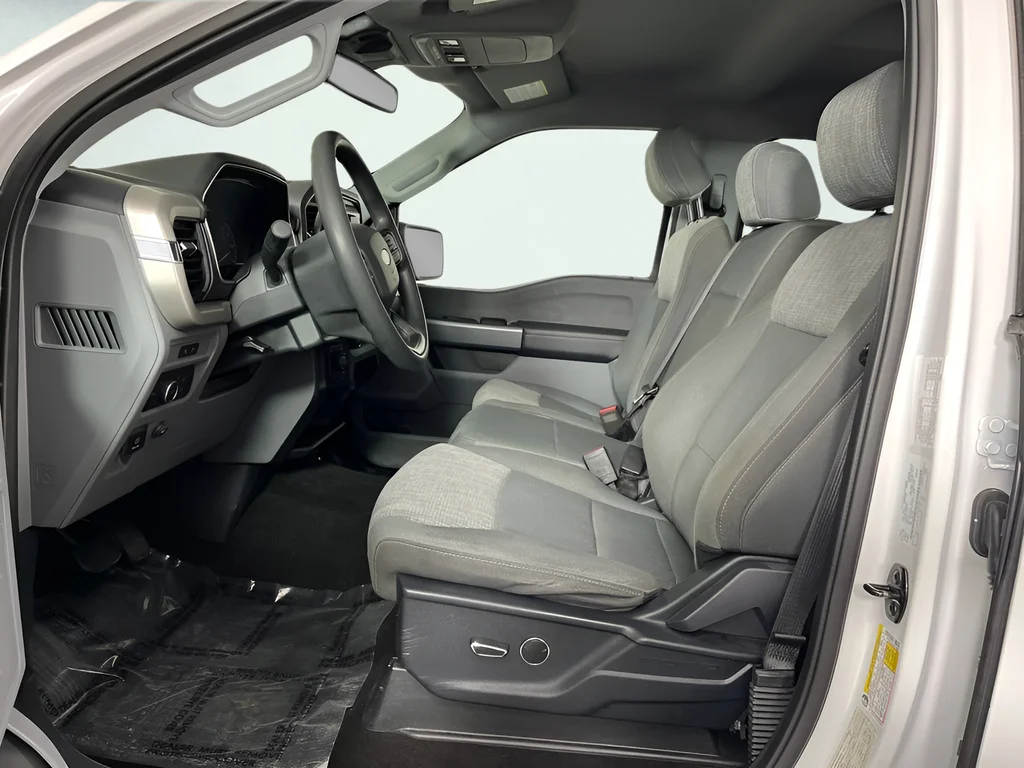 Used 2021 White Ford XLT image 11