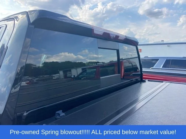 Used 2022 Black GMC Denali image 16