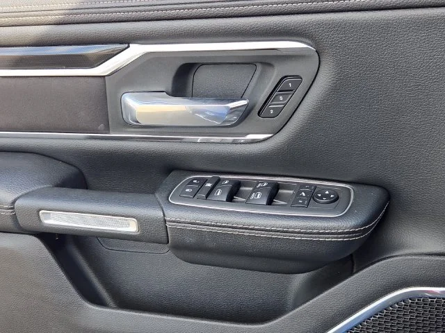Used 2021 Blue Ram Laramie image 30