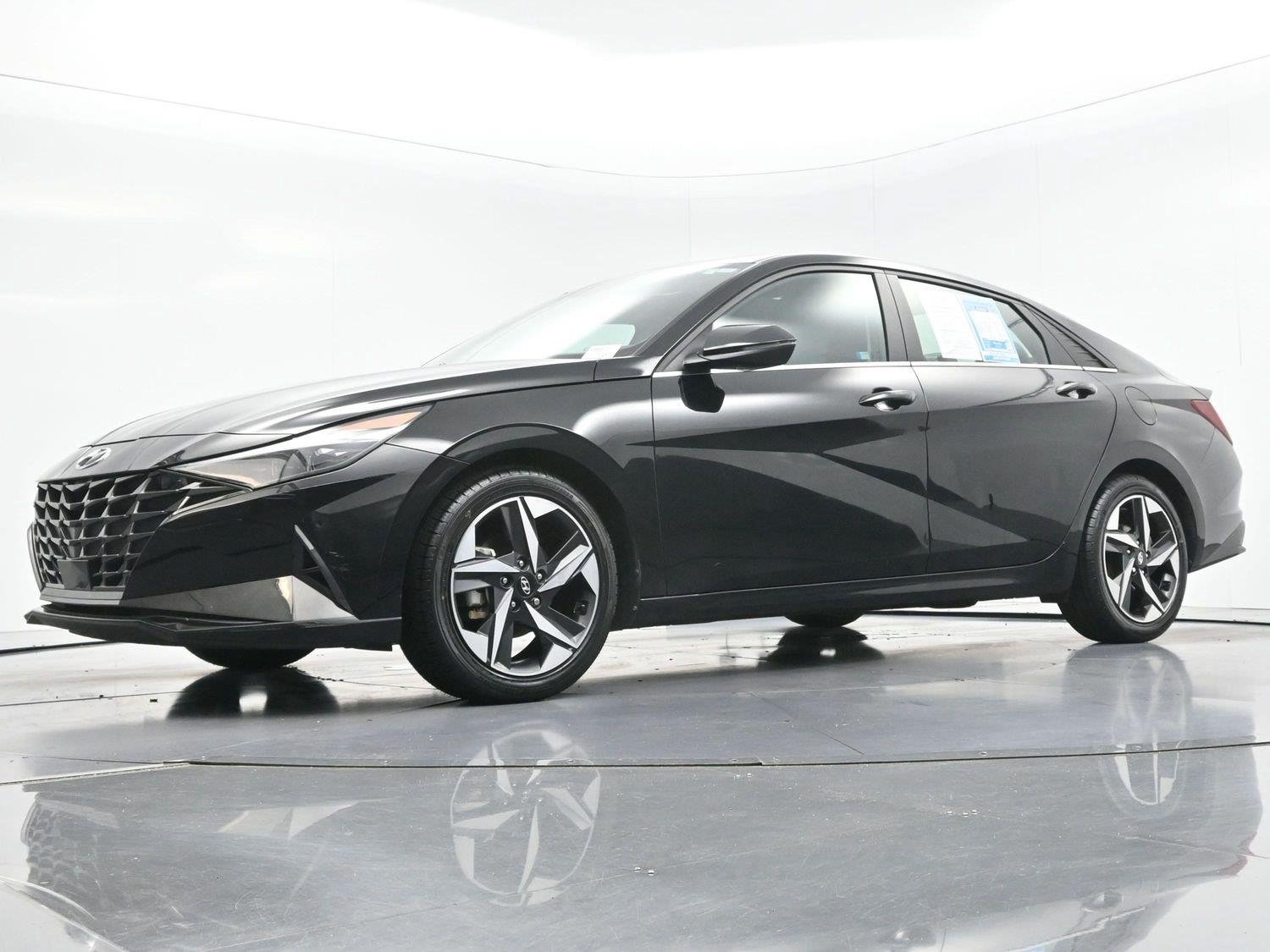 Used 2021 Phantom Black Hyundai Limited image 47