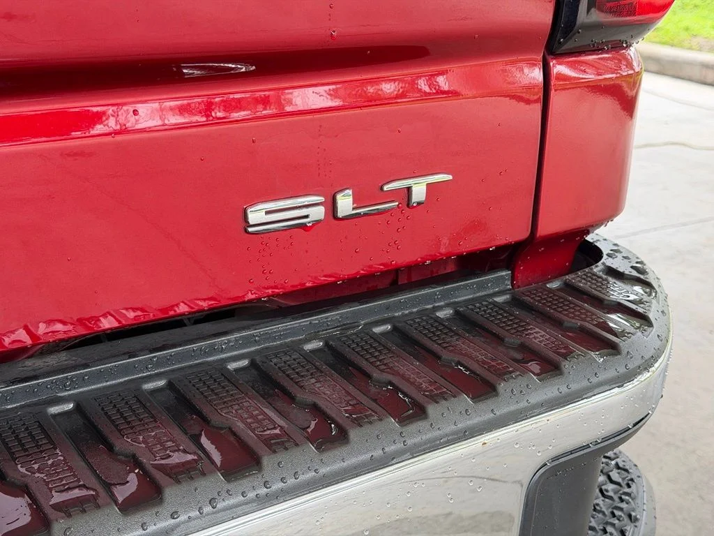 Used 2021 Red GMC SLT image 22