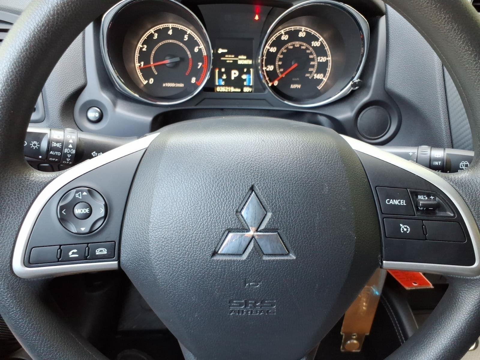 Used 2025  MITSUBISHI  image 18